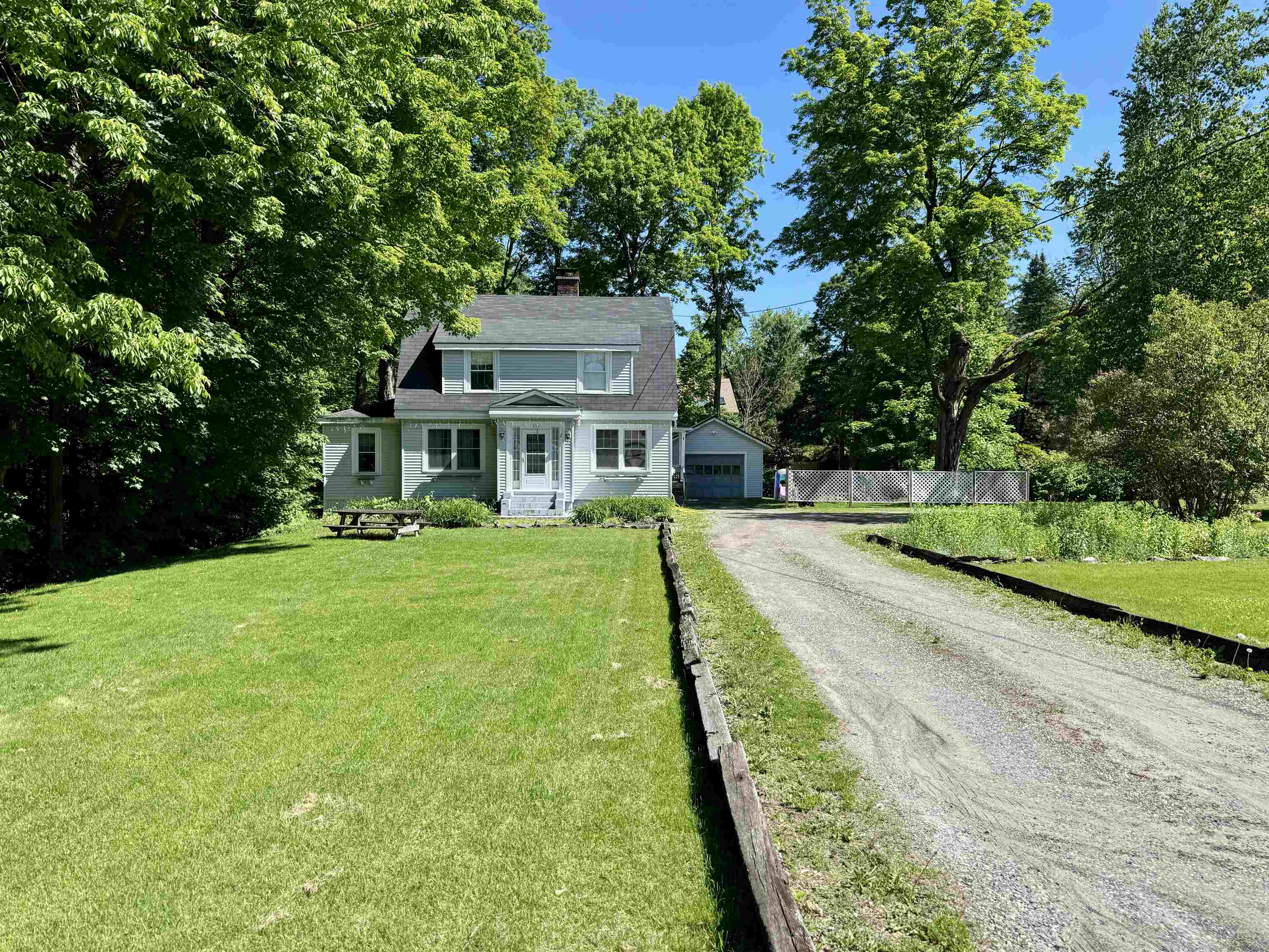 335 Caswell Avenue Derby, VT 05830 - Photo 3 of 32