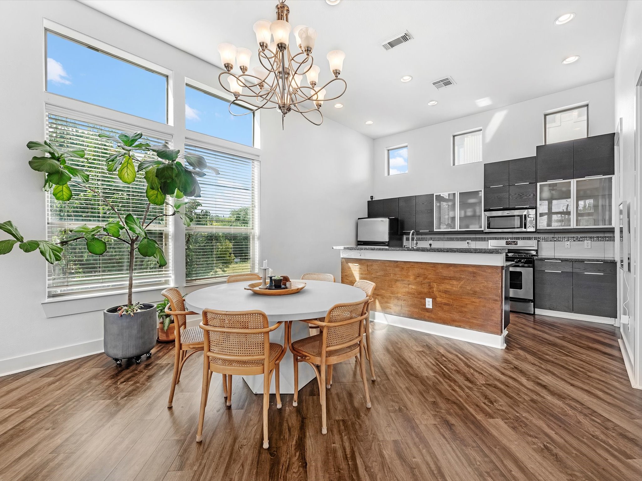 3421 Gillespie Street Houston, TX 77020 - Photo 14 of 34 a view of a dining room with furniture window and wooden floor