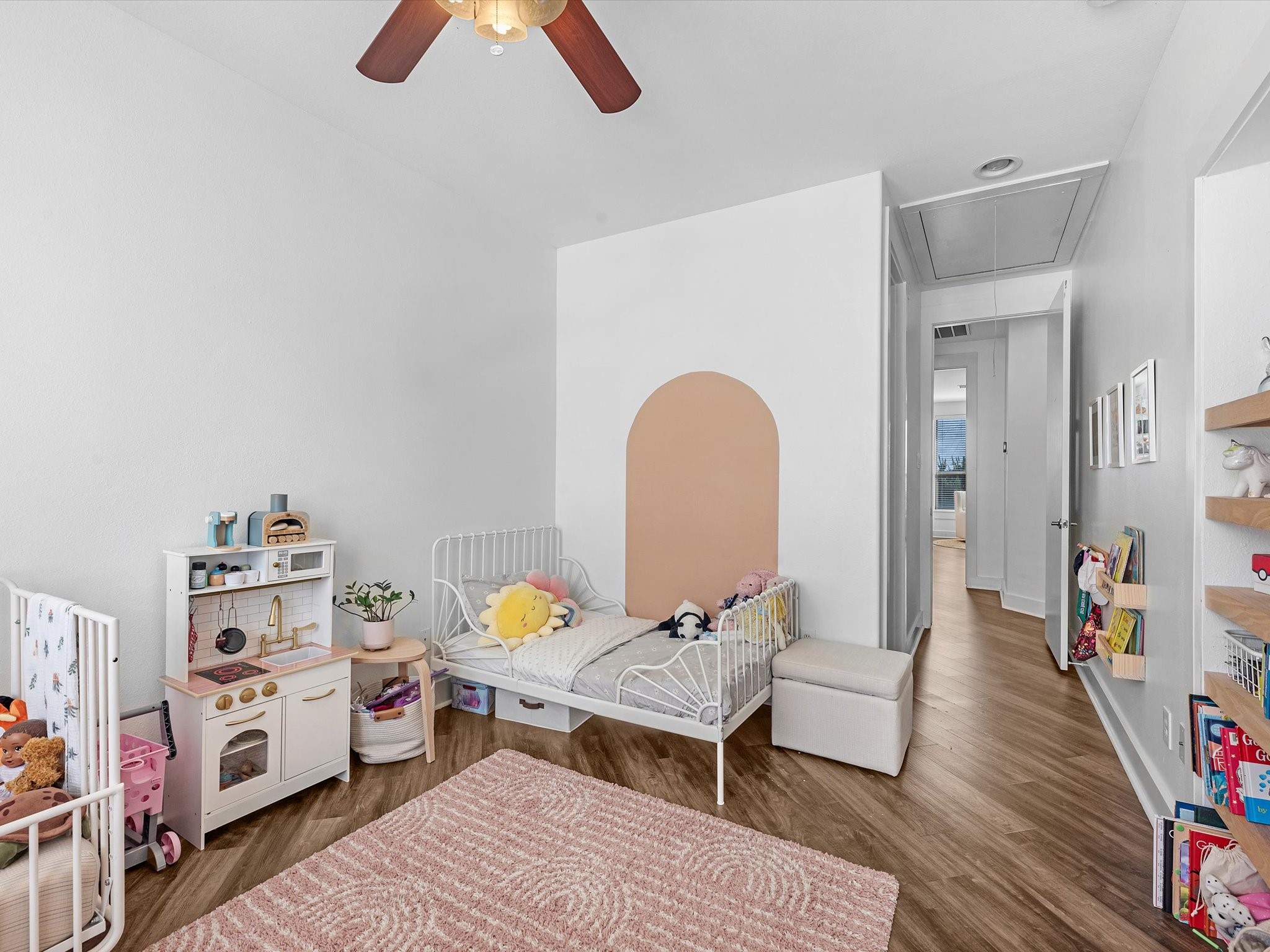 3421 Gillespie Street Houston, TX 77020 - Photo 29 of 34 a living room with furniture and wooden floor