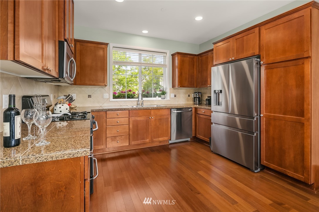 18331 35th Drive Southeast Bothell, WA 98012 - Photo 3 of 23