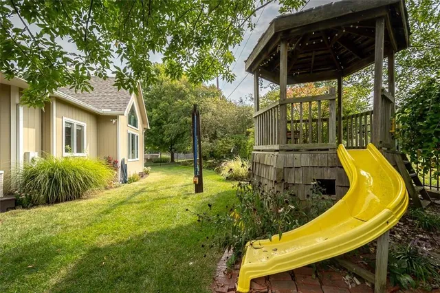 $460,000 | 1342 Redbud Street, Ottawa, KS 66067