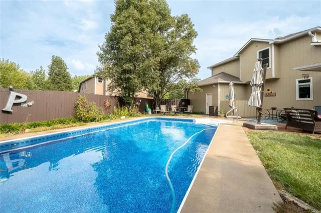 $460,000 | 1342 Redbud Street, Ottawa, KS 66067