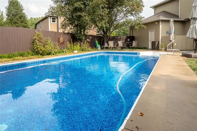 $460,000 | 1342 Redbud Street, Ottawa, KS 66067