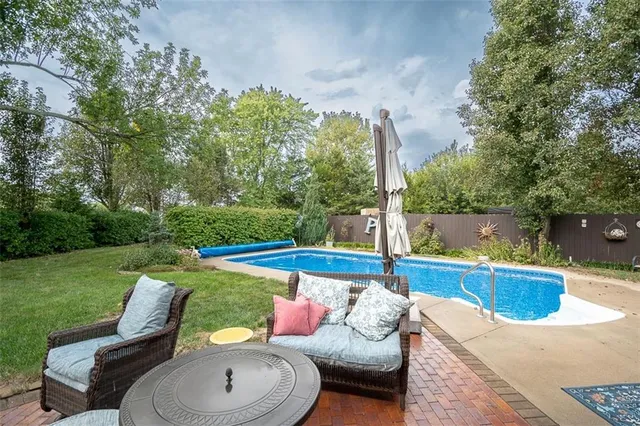 $460,000 | 1342 Redbud Street, Ottawa, KS 66067