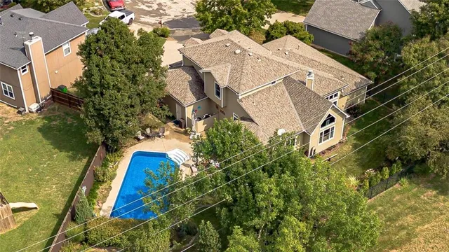 $460,000 | 1342 Redbud Street, Ottawa, KS 66067