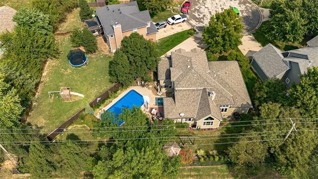 $460,000 | 1342 Redbud Street, Ottawa, KS 66067