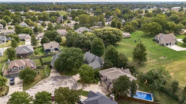 $460,000 | 1342 Redbud Street, Ottawa, KS 66067