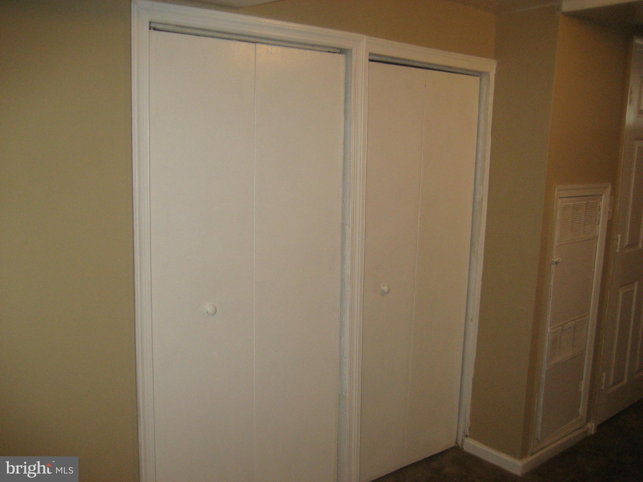 4108 Flowerton Road Baltimore, MD 21229 - Photo 15 of 27 Interior (General)