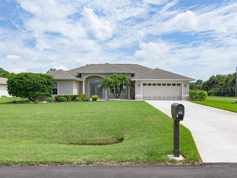 113 Hunter Road Rotonda West, FL 33947 - Photo 1 of 1
