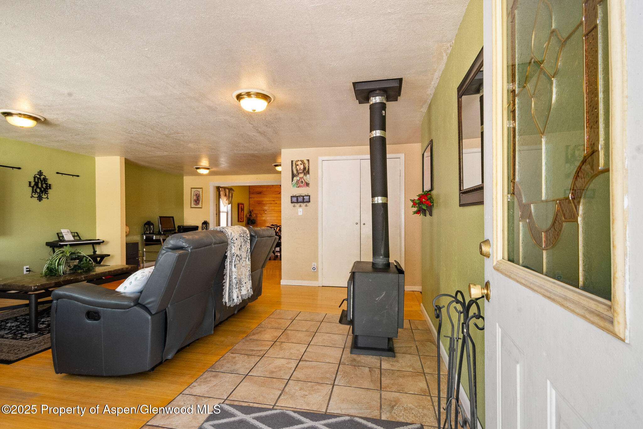 125 East 9th Street Rifle, CO 81650 - Photo 5 of 29 a living room with furniture