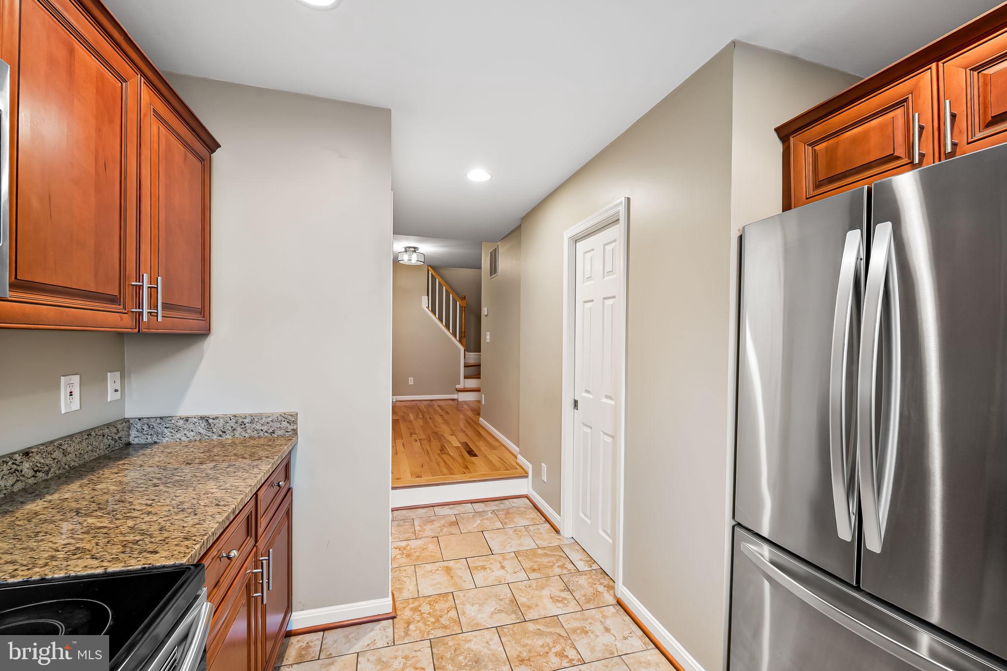 111 North Port Street Baltimore, MD 21224 - Photo 14 of 34