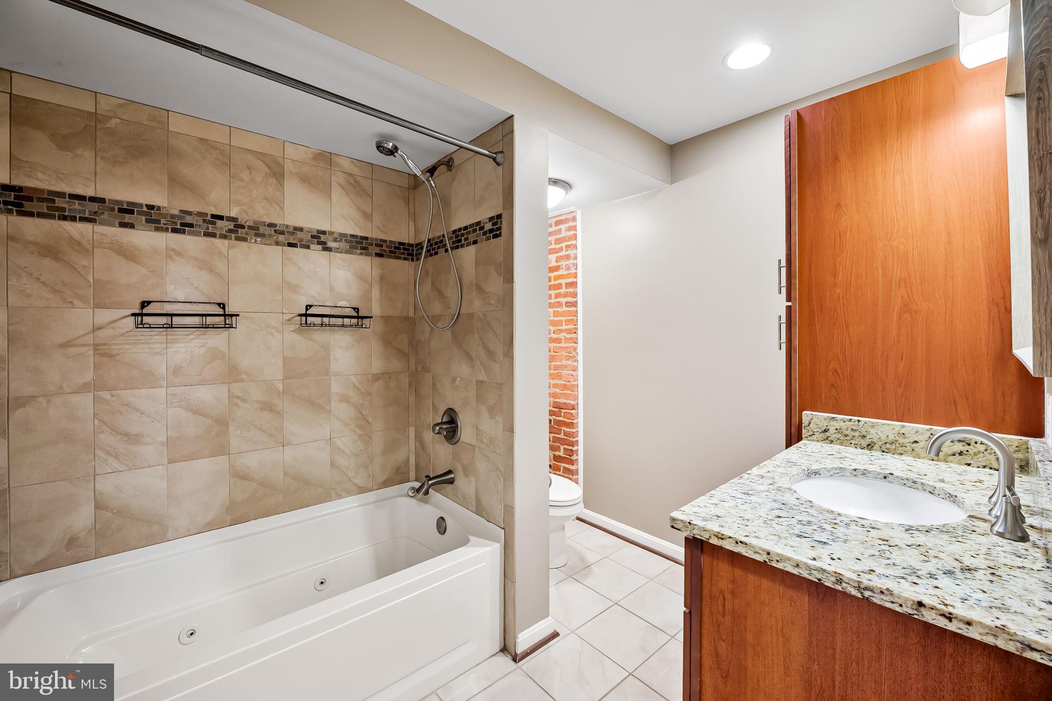 111 North Port Street Baltimore, MD 21224 - Photo 20 of 34