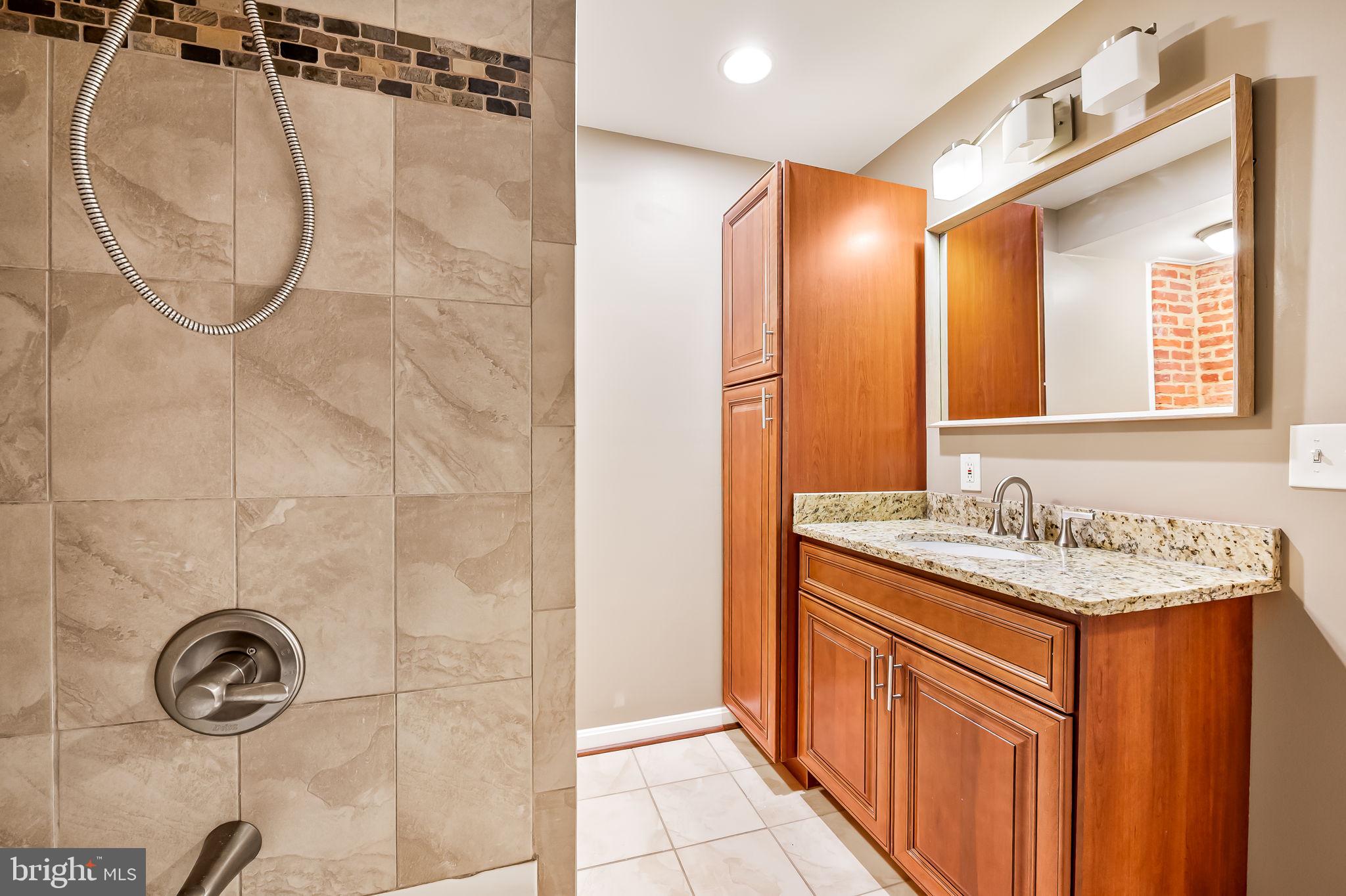 111 North Port Street Baltimore, MD 21224 - Photo 21 of 34