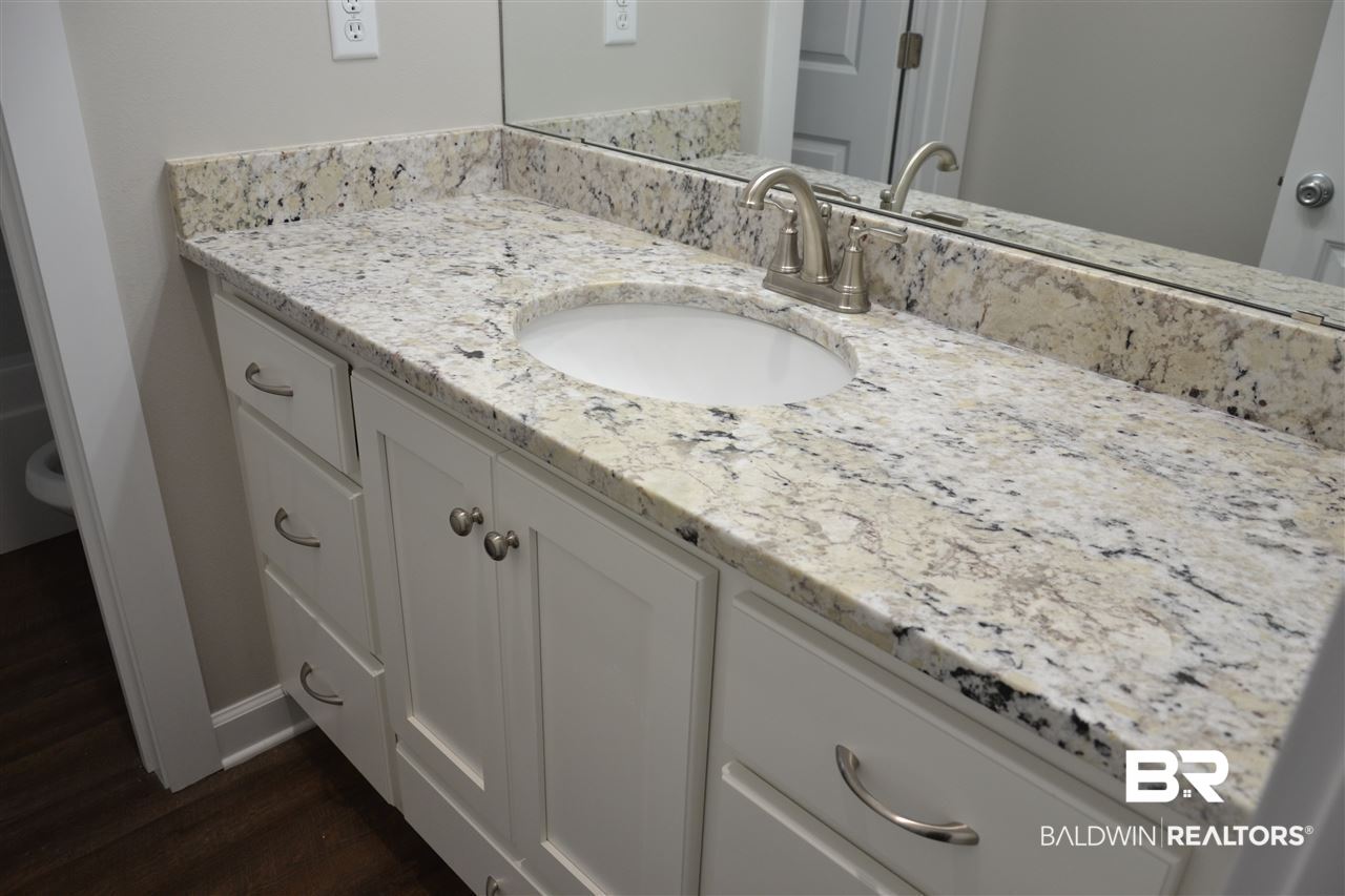 25264 Spindle Lane Daphne, AL 36526 - Photo 14 of 18 Hall Bath