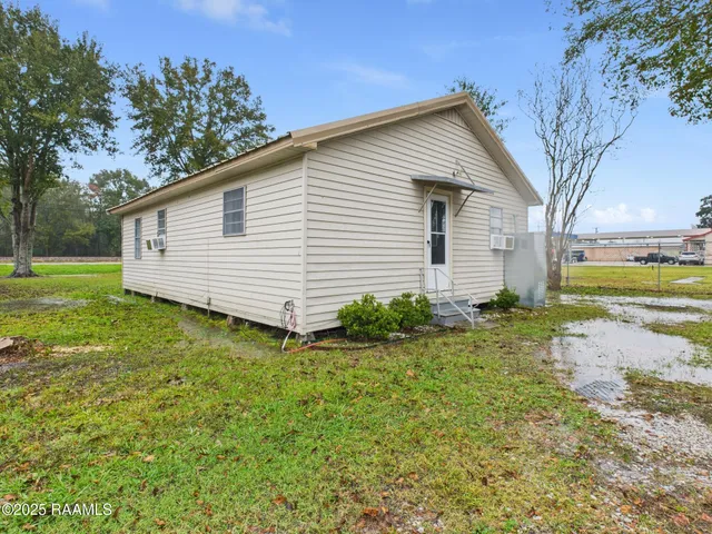 $1,000 | 9123 Cameron Street, Unit 1, Duson, LA 70529