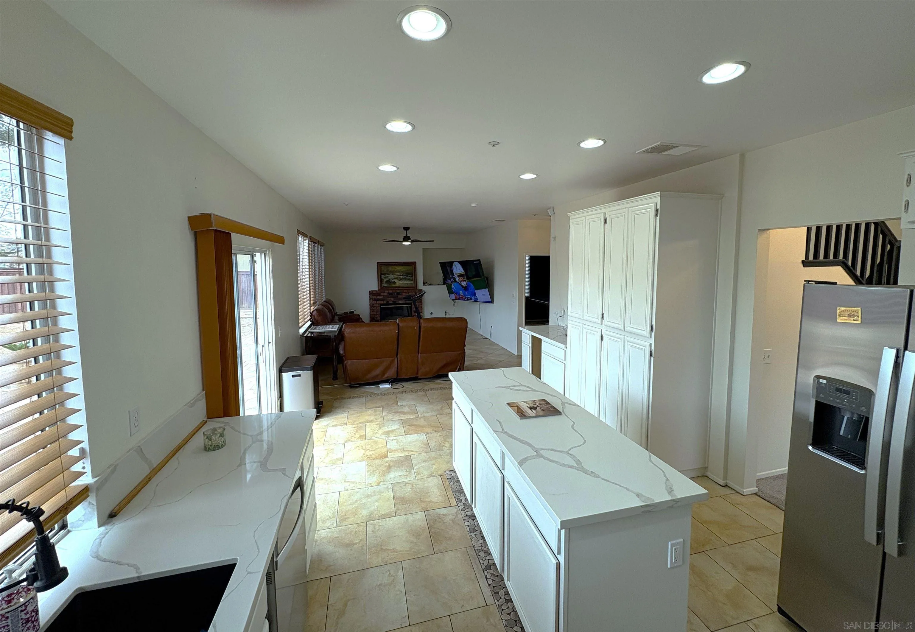 8873 Gumtree Lane Riverside, CA 92508 - Photo 10 of 36