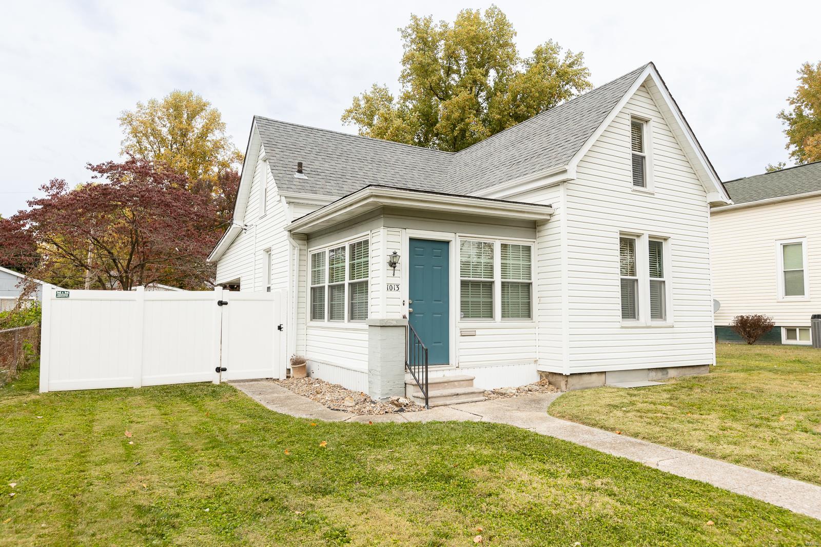1013 Scheel Street Belleville, IL 62221 - Photo 1 of 29 Gallery Image 1