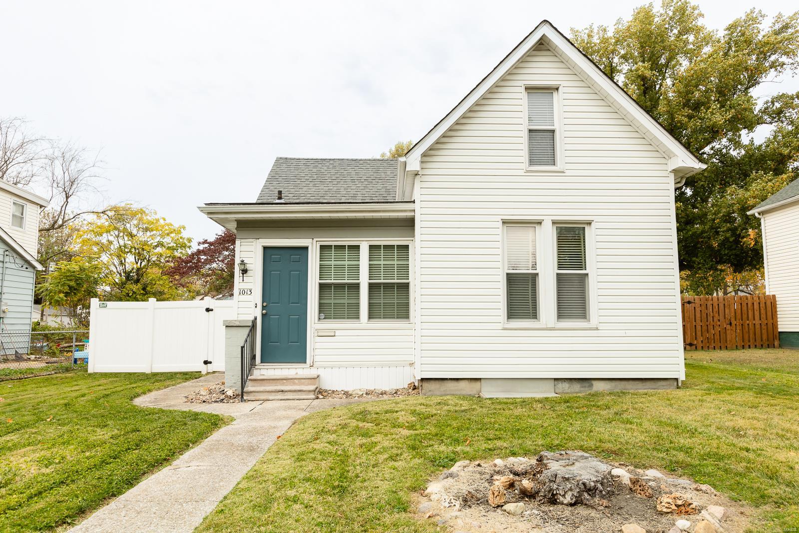 1013 Scheel Street Belleville, IL 62221 - Photo 2 of 29 Gallery Image 2