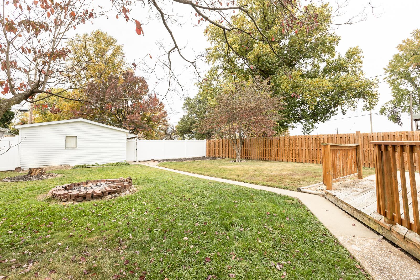 1013 Scheel Street Belleville, IL 62221 - Photo 25 of 29 Gallery Image 25