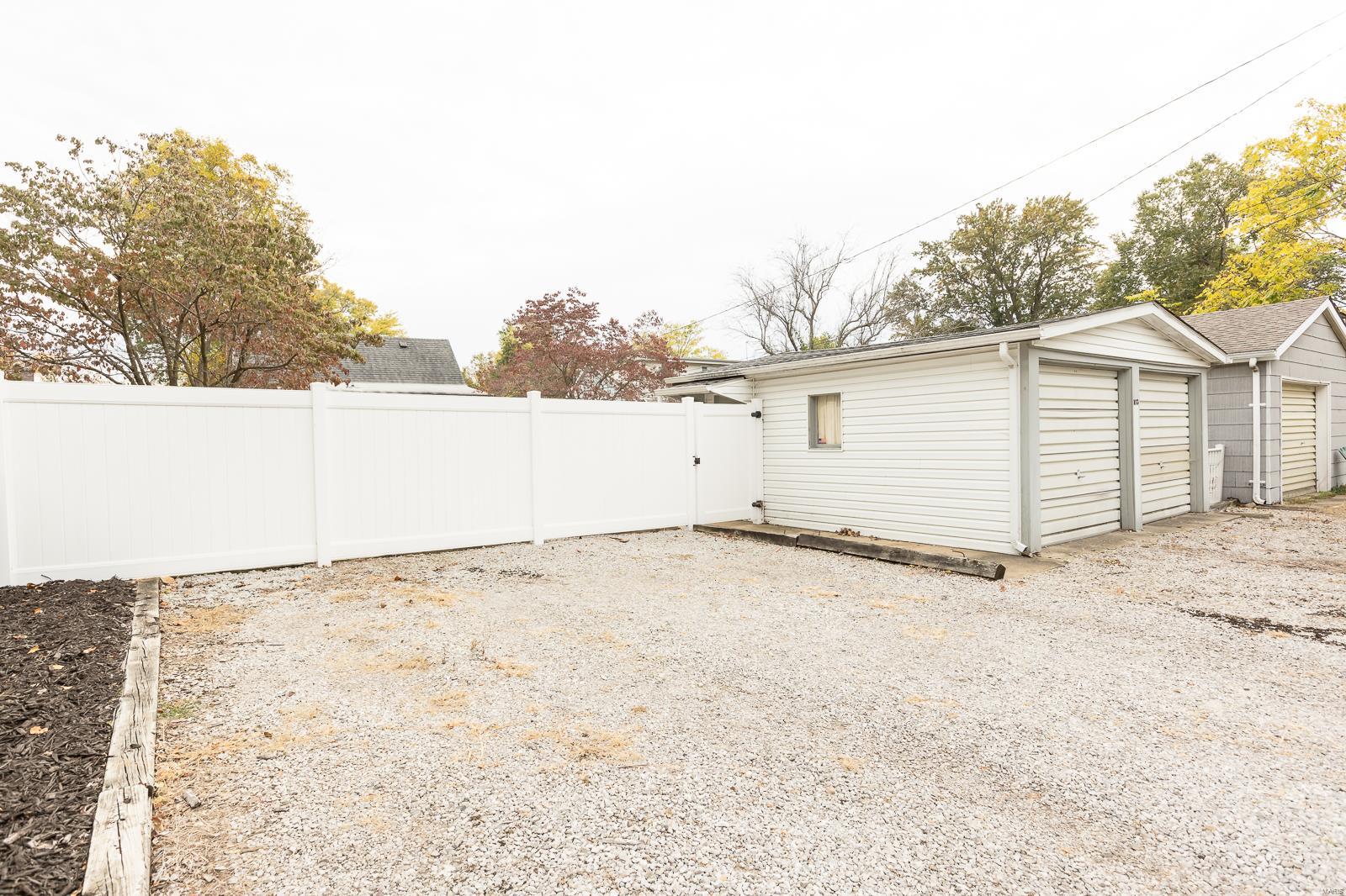 1013 Scheel Street Belleville, IL 62221 - Photo 29 of 29 Gallery Image 29
