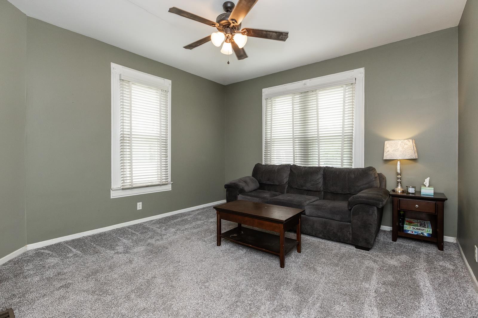 1013 Scheel Street Belleville, IL 62221 - Photo 9 of 29 Gallery Image 9