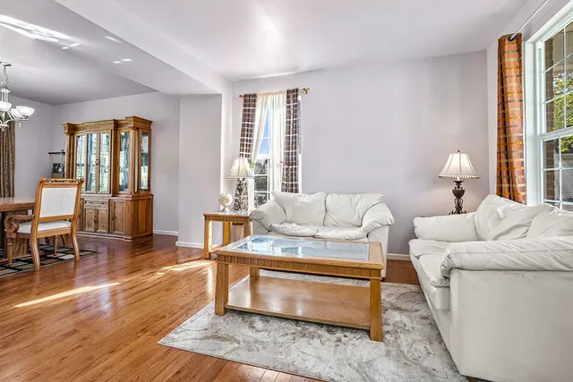 $475,000 | 25226 Balmoral Drive, Shorewood, IL 60404