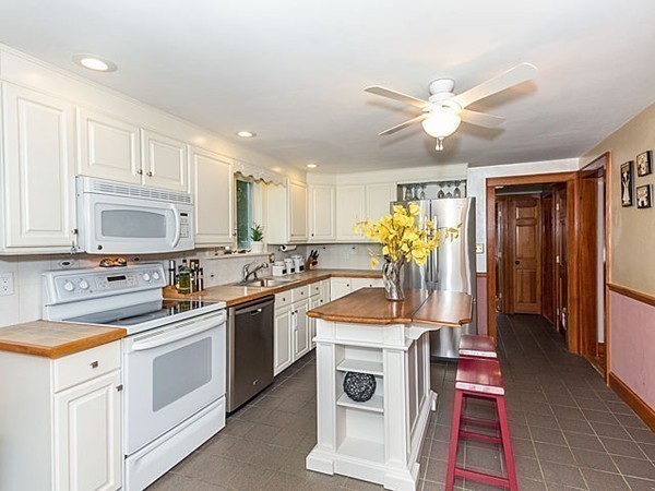 11 Ralph Road Danvers, MA 01923 - Photo 13 of 27 Gallery Image 13