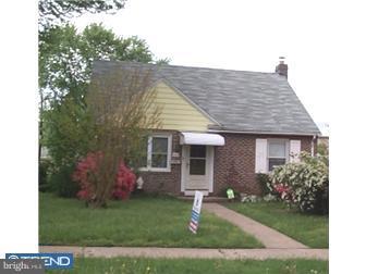 557 Lawrence Road Havertown, PA 19083 - Photo 1 of 8
