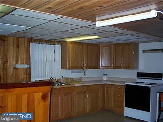 557 Lawrence Road Havertown, PA 19083 - Photo 7 of 8 Basement - Finished