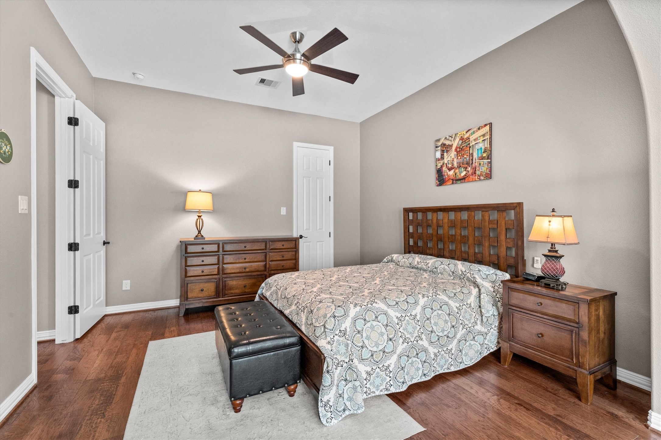 130 East Cove View Trail Spring, TX 77389 - Photo 31 of 50 Your guest will never want to leave.