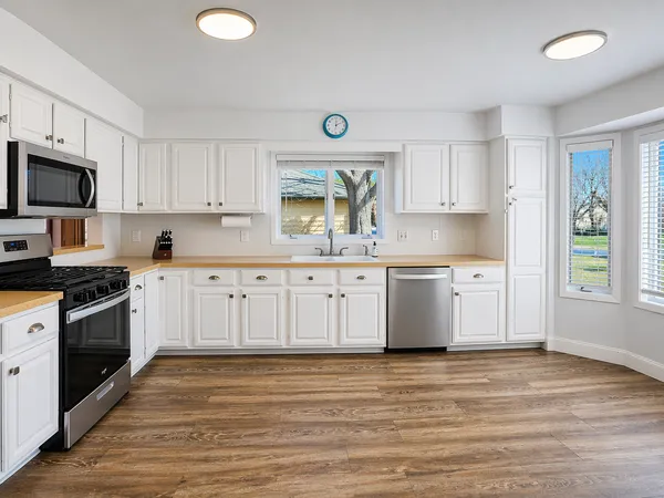 $399,900 | 2143 128th Lane Northwest, Coon Rapids, MN 55448