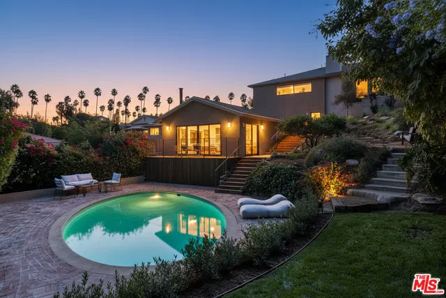 $2,438,000 | 3815 Chanson Drive, View Park, CA 90043