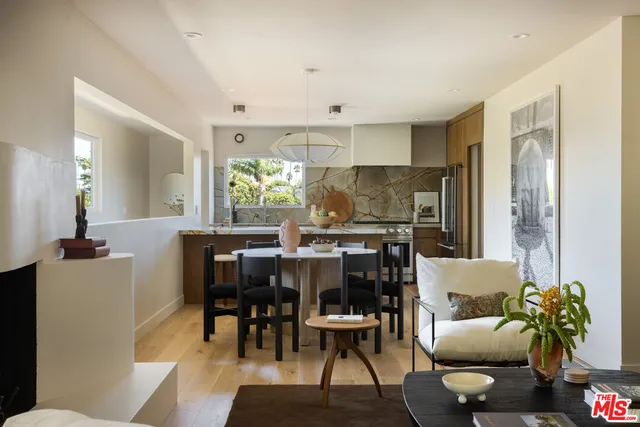 $2,438,000 | 3815 Chanson Drive, View Park, CA 90043