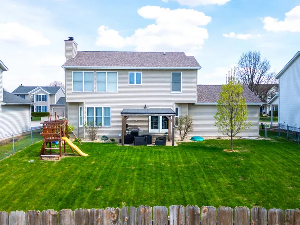 $355,000 | 22 Long Cove Court, Bloomington, IL 61704