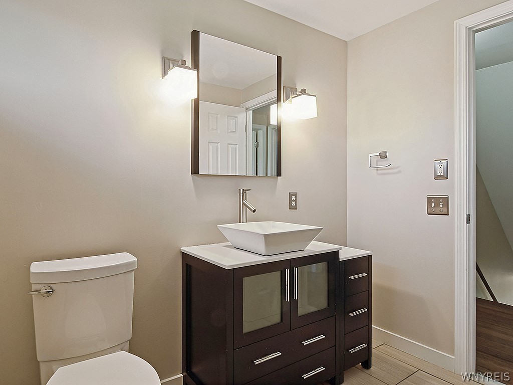 1689 Orchard Park Road West Seneca, NY 14224 - Photo 11 of 27