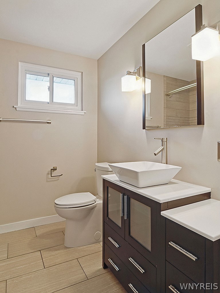 1689 Orchard Park Road West Seneca, NY 14224 - Photo 12 of 27