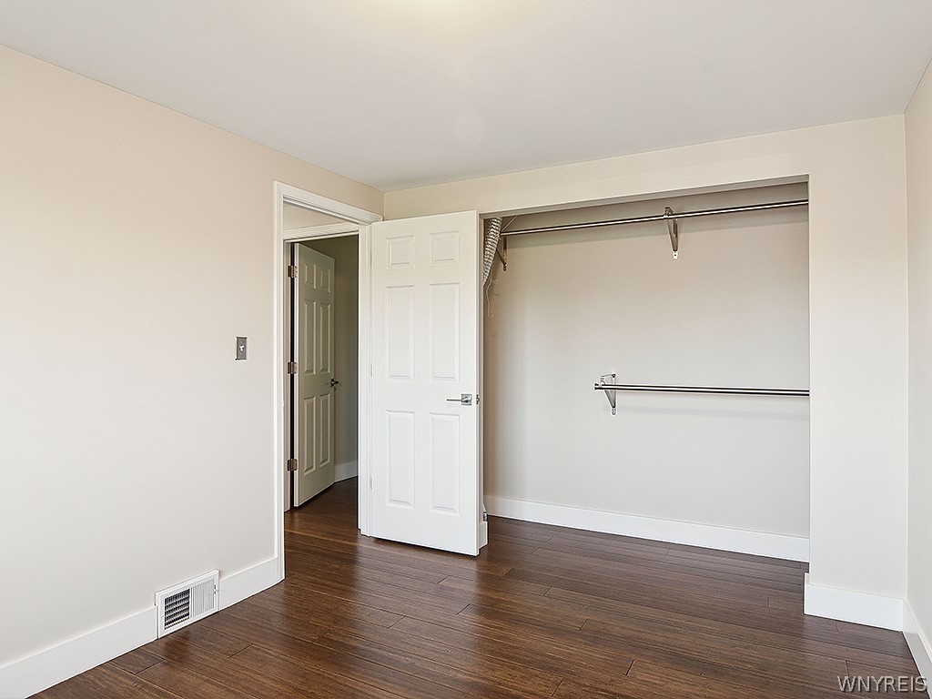 1689 Orchard Park Road West Seneca, NY 14224 - Photo 15 of 27