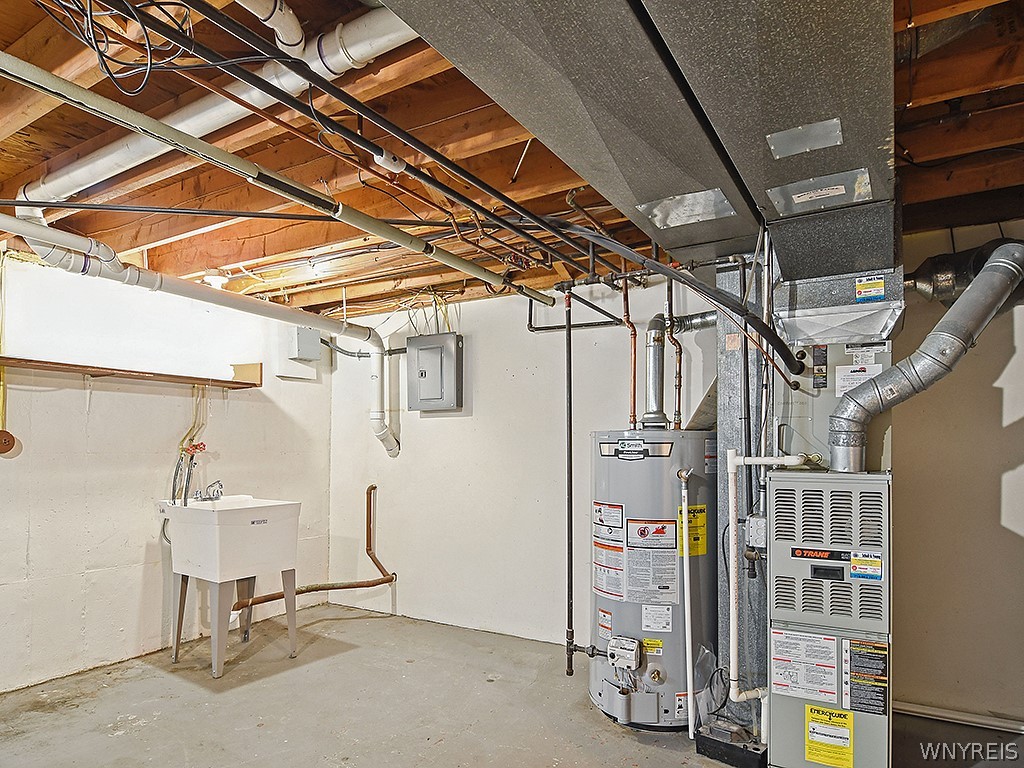 1689 Orchard Park Road West Seneca, NY 14224 - Photo 27 of 27