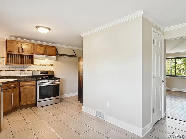 $185,000 | 1689 Orchard Park Road, West Seneca, NY 14224