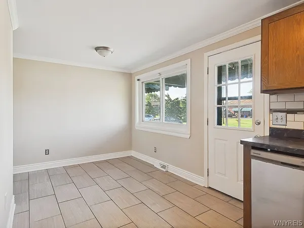 $185,000 | 1689 Orchard Park Road, West Seneca, NY 14224