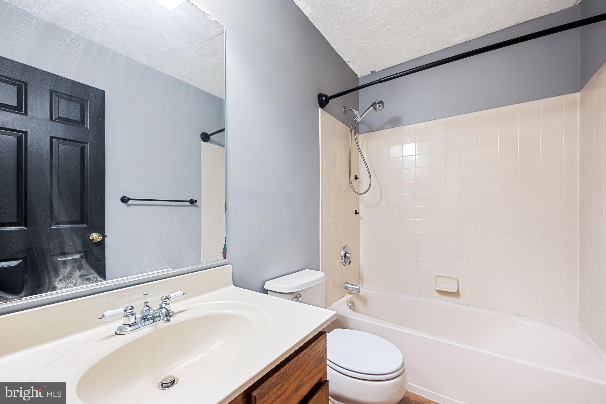 509 Silverside Road Edgewood, MD 21040 - Photo 16 of 42 Upper Level Full Bath