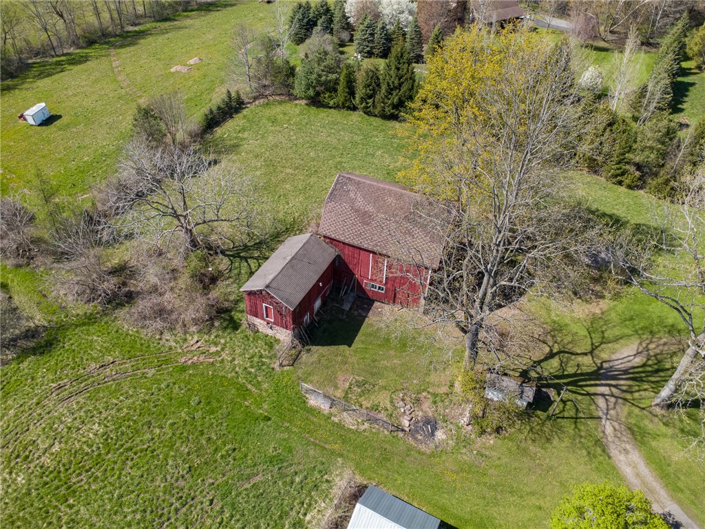 4427 Boynton Road Walworth, NY 14568 - Photo 38 of 49 The largest barn at this rural location