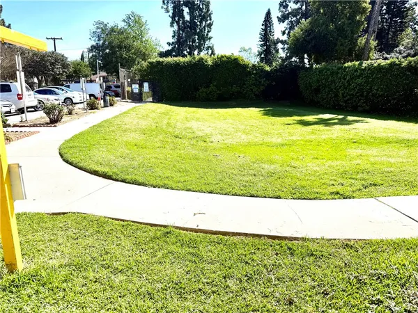 $3,575 | 684 East Lee Place, Azusa, CA 91702