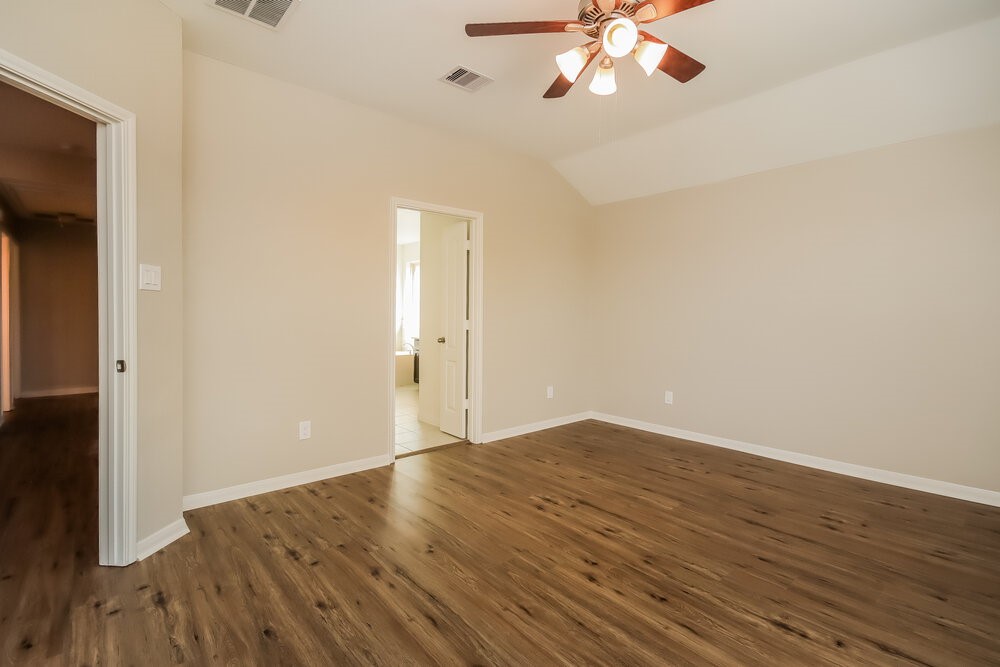 5223 Gulf Stream Lane Bacliff, TX 77518 - Photo 11 of 17
