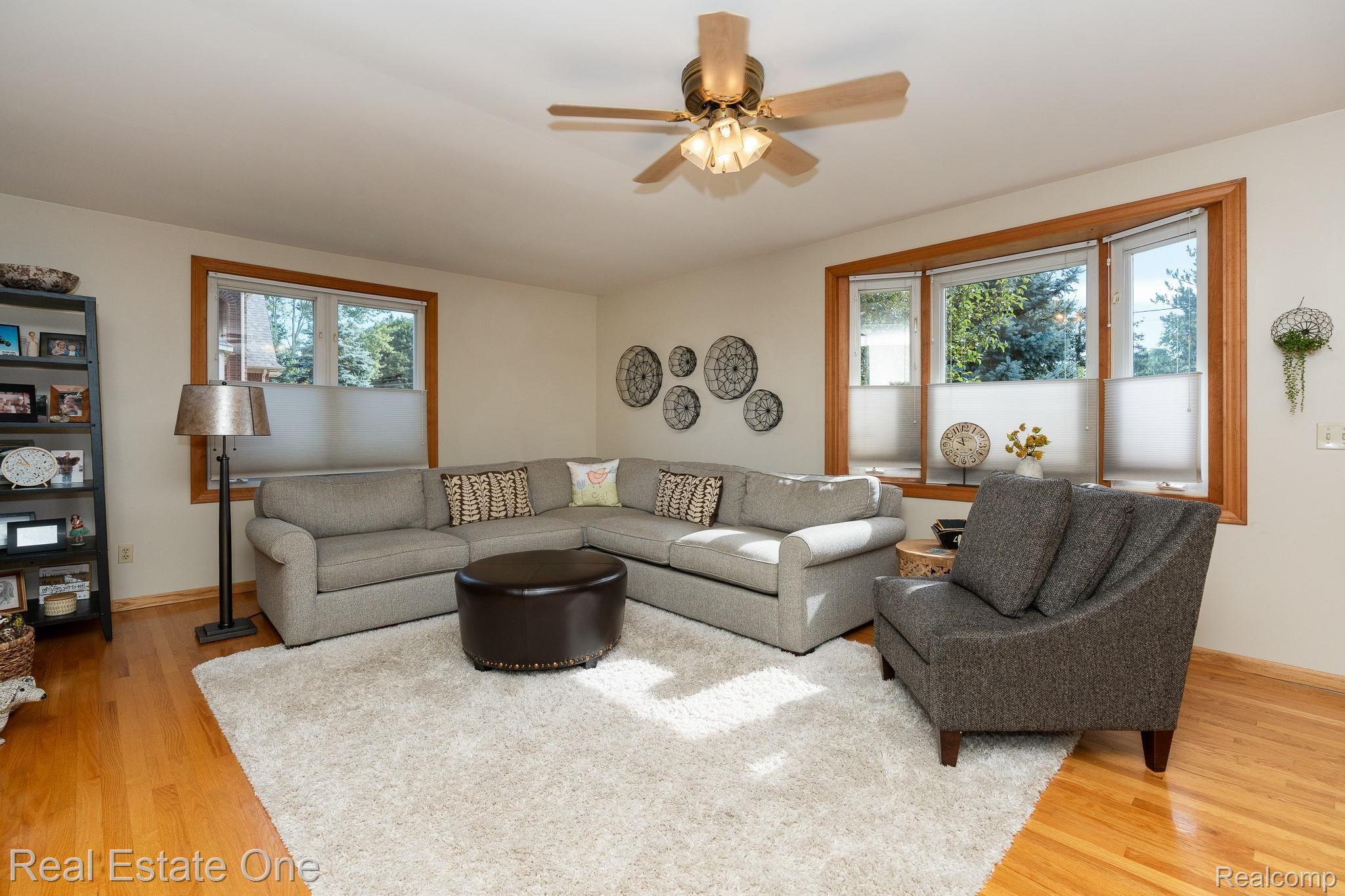 3280 Rockhaven Street Rochester, MI 48309 - Photo 7 of 42 Rockhaven MLS-023.jpg