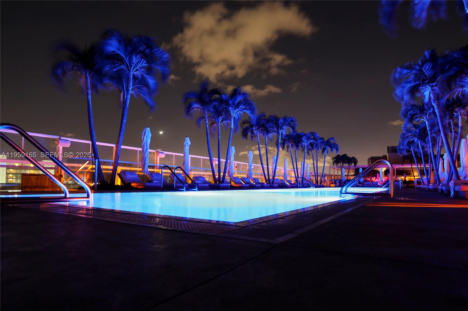 102 24th Street, Unit 1007 Miami Beach, FL 33139 - Photo 12 of 23 a view of a basketball court