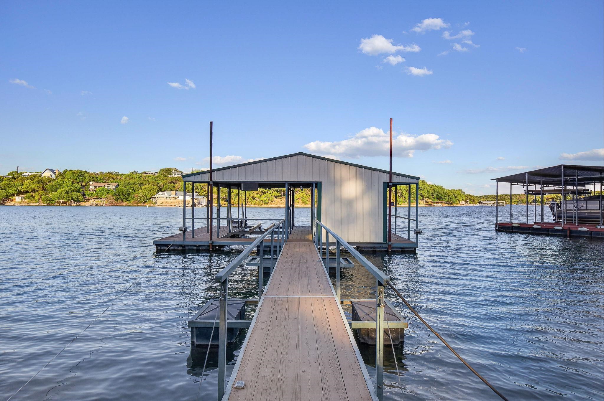 2512 Sunset Cliff Road Burnet, TX 78611 - Photo 4 of 38