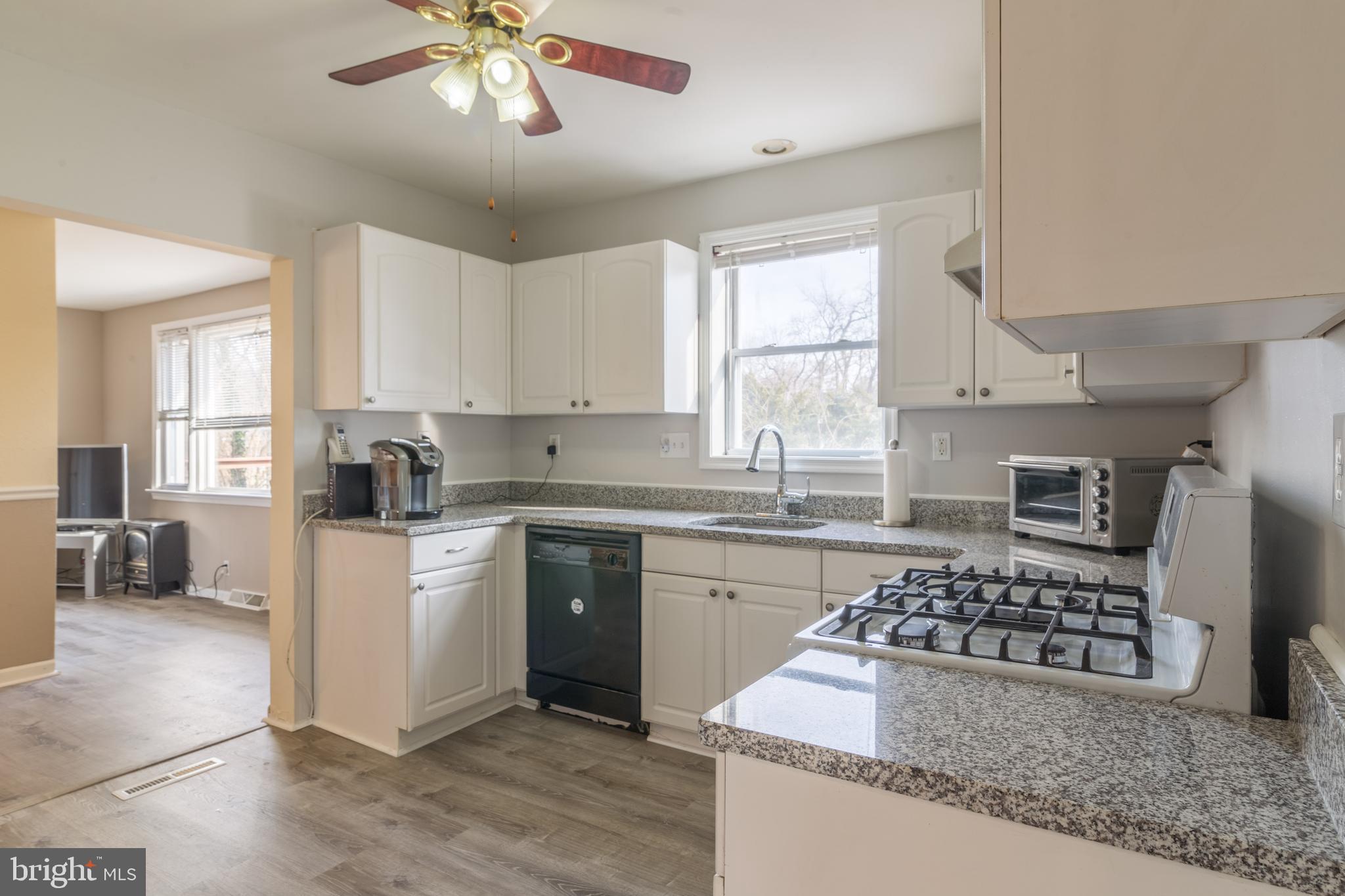 158 County House Road Mount Royal, NJ 08061 - Photo 4 of 25 Gallery Image 4