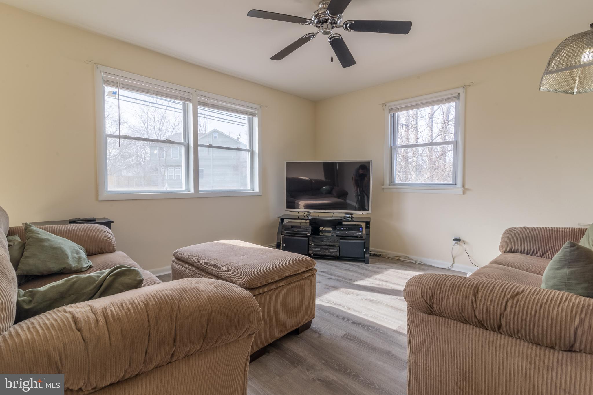 158 County House Road Mount Royal, NJ 08061 - Photo 5 of 25 Gallery Image 5