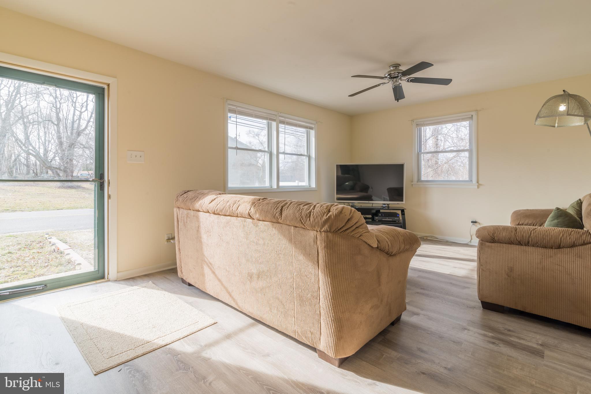 158 County House Road Mount Royal, NJ 08061 - Photo 6 of 25 Gallery Image 6